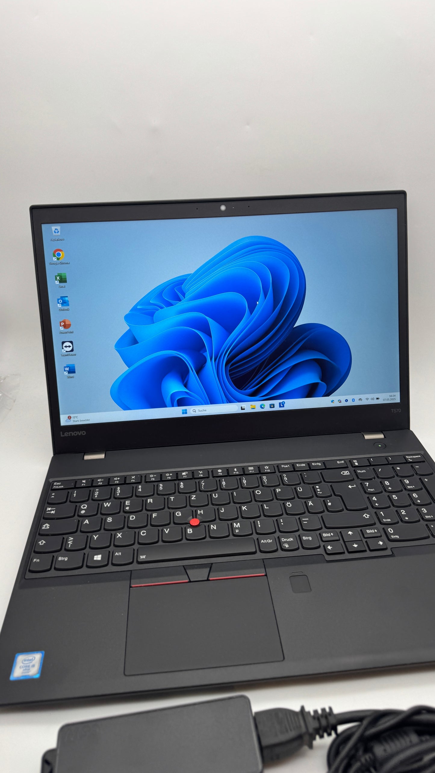 Lenovo ThinkPad T570, 15,6" FHD IPS Touch, i5, 256GB SSD, Windows 11 Pro