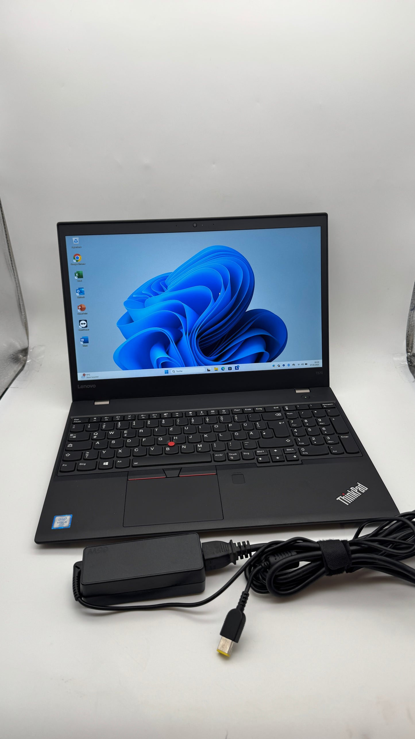Lenovo ThinkPad T570, 15,6" FHD IPS Touch, i5, 256GB SSD, Windows 11 Pro