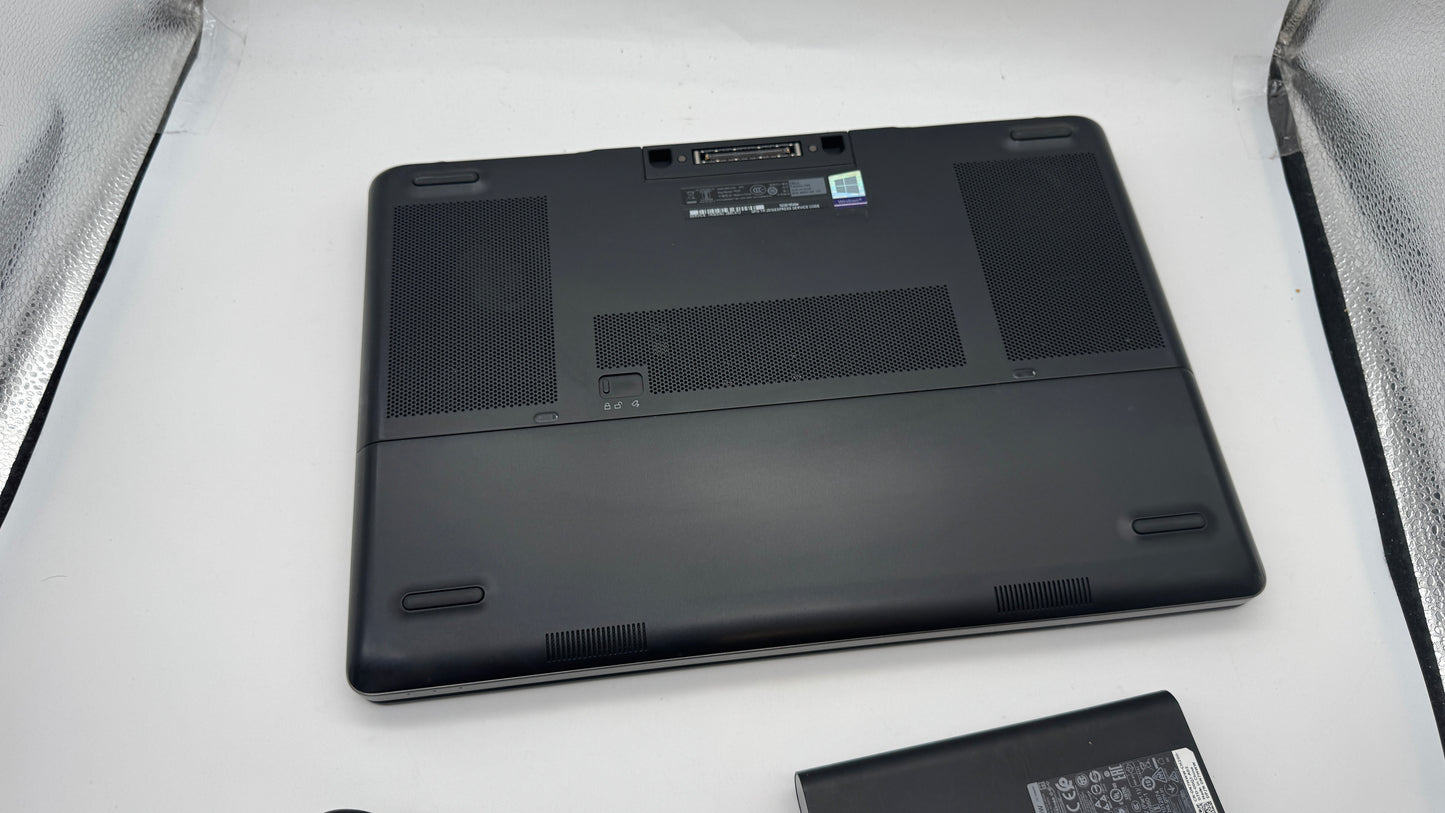 Dell Precision 7520 Xeon, NVIDIA Quadro M2200, 32GB RAM, 512GB SSD, Win11 Pro